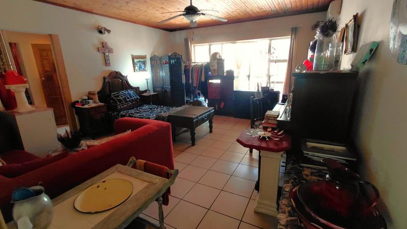 4 Bedroom Property for Sale in Pellissier Free State